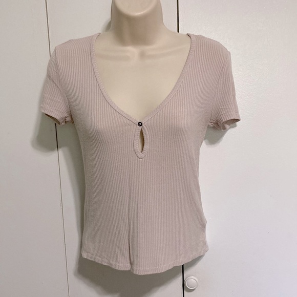PROJECT SOCIAL Short Sleeve Tee Urban Outfitters Ribbed Keyhole Dusty Rose XS - Picture 4 of 13